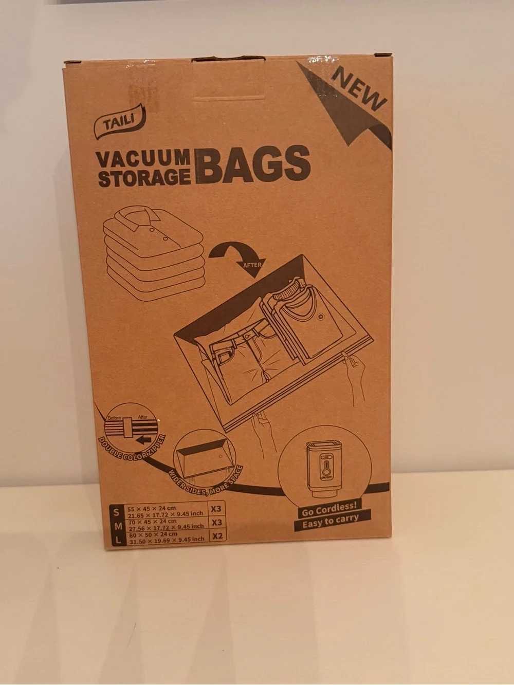 Vacuum Storage Bags Set with pump & accessories - New in box
